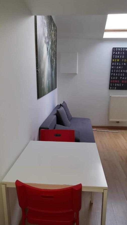 Central Duplex Sleeps 4 Brussel Eksteriør bilde
