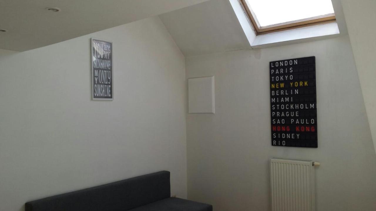 Central Duplex Sleeps 4 Brussel Eksteriør bilde